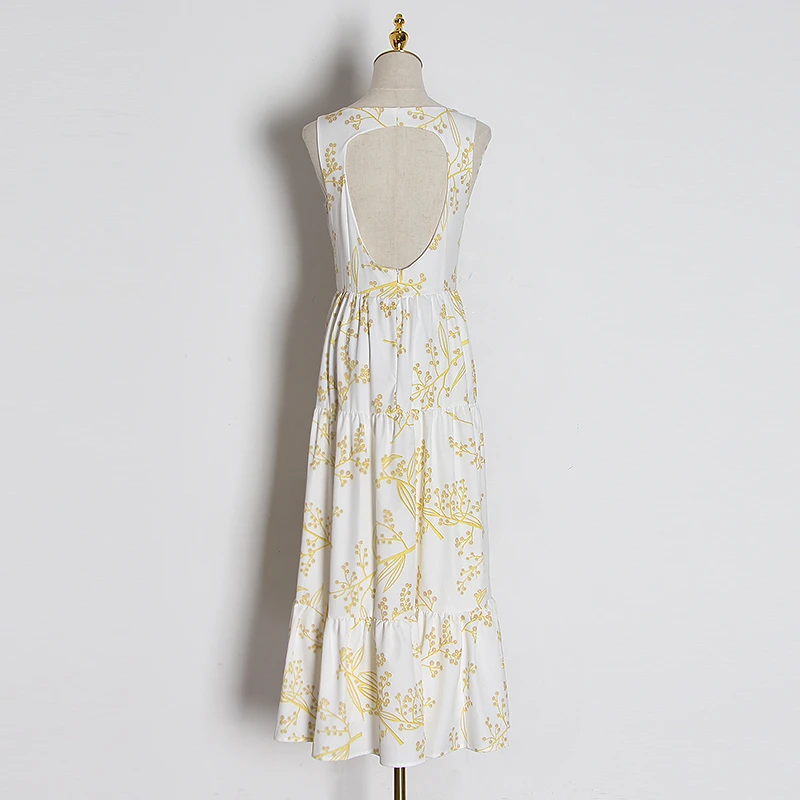 Женское платье с квадратным вырезом TWOTWINSTYLE разноцветное на тонких бретелях высокой талией и рюшами