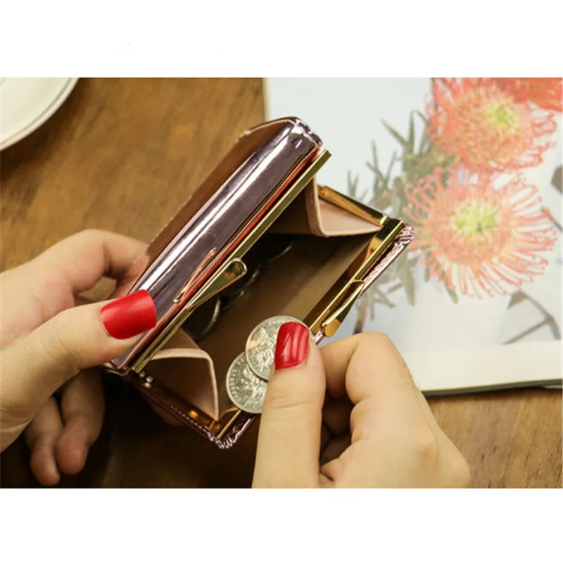 Женский лазерный голографический кошелек ASSEZSAC короткий милый для монет