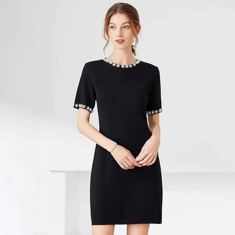

Женское черное платье с коротким рукавом с круглым вырезом и бисером в стиле знаменитостей 2022 Весенняя трикотажная Lline короткая Офисная Жен...