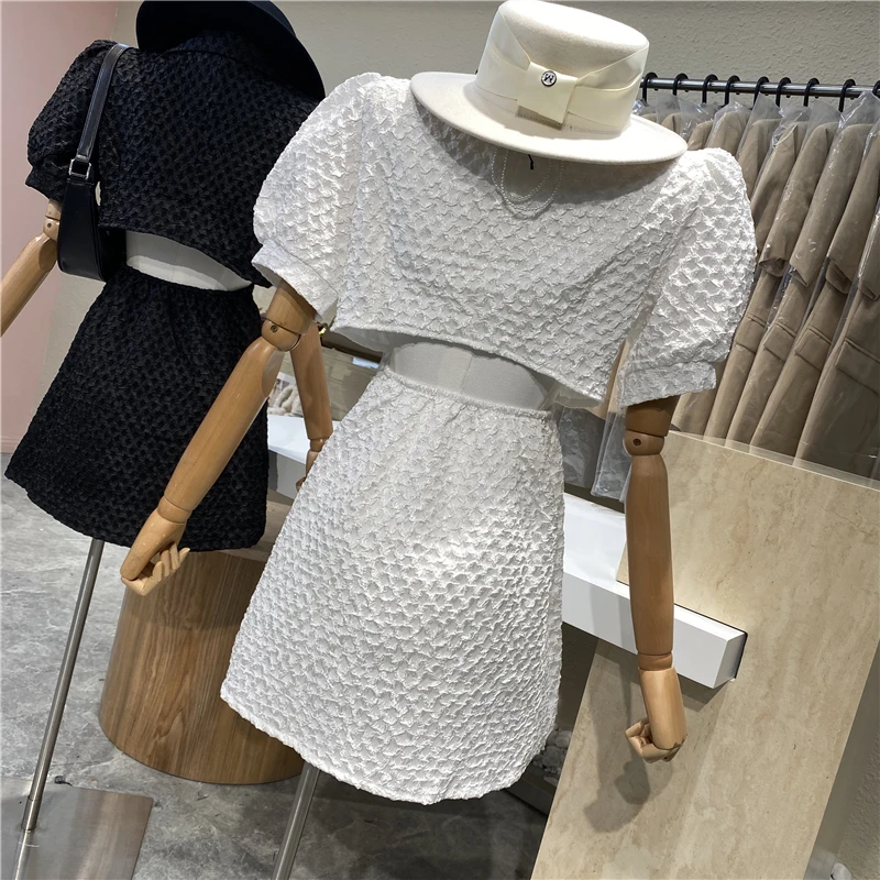 

Niche Design 2021 New Fashion Skirt Female Exquisite Pearl Buckle Jacquard Back Hollow Bubble Short Sleeve Foreign Style Dress