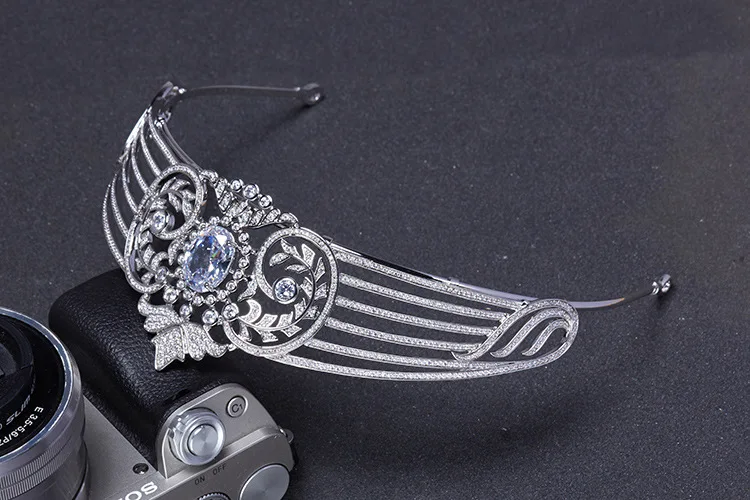 

Luxury Large Zircon Queen Bride Wedding Headdress with Micro Inlaid Zircon Big Crown Wedding Accessories Tiaras and Crowns