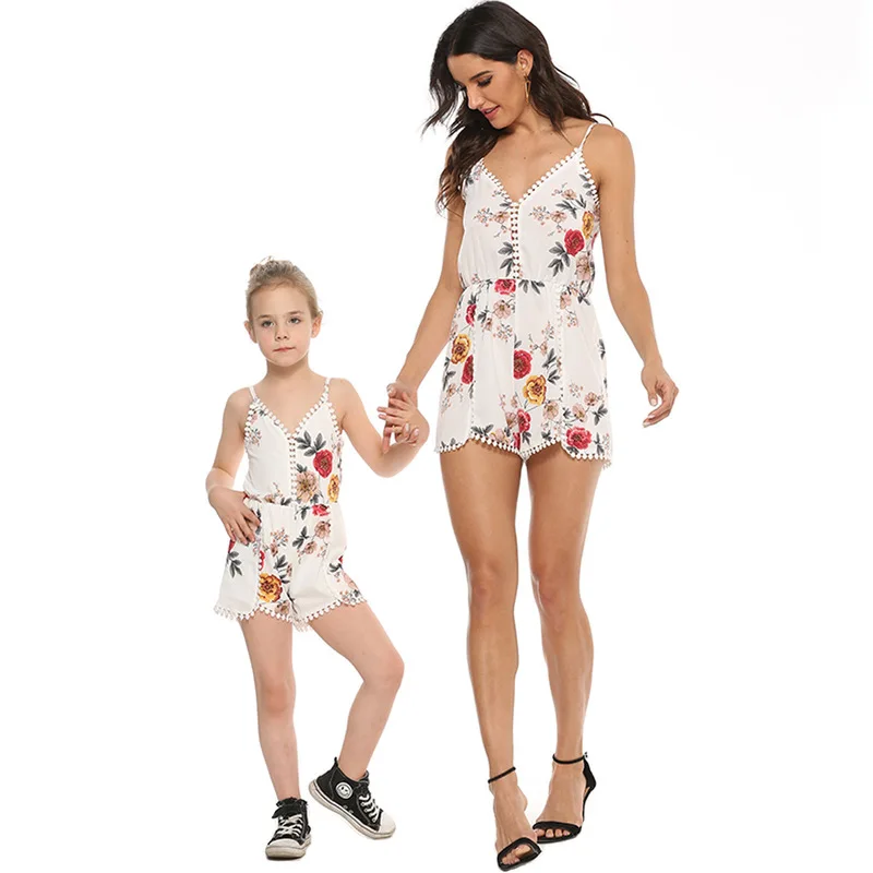 

New Mommy and Me Suspenders V-neck Print Mother and Daughter Europe and America Jumpsuit Cute Ball Tassel Sets for Women