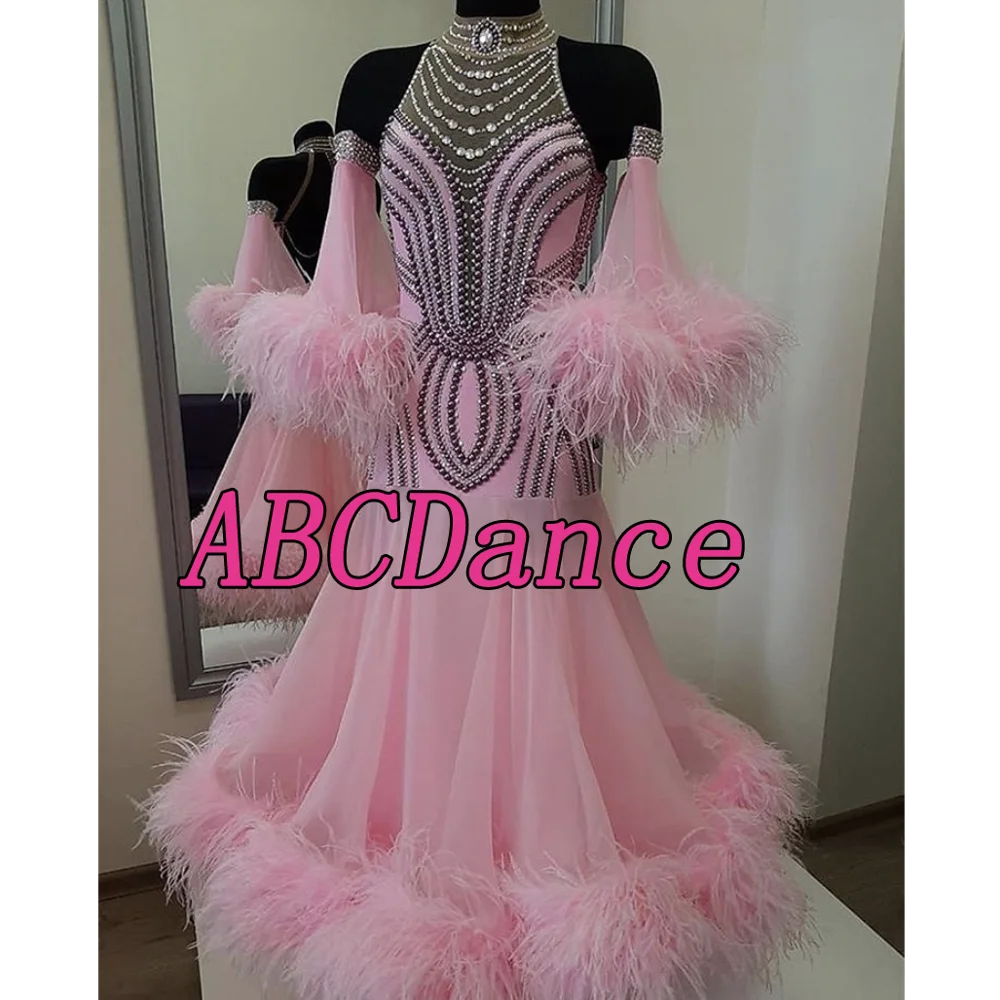 

Гладкое бальное платье, стандартные танцевальные платья, женское бальное платье, платье в форме листа лотоса без рукавов, розовое страусино...