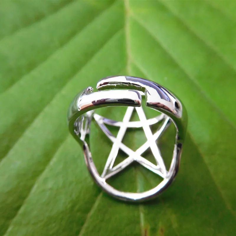 Кольцо с пентаграммой женское посеребренное ювелирное изделие священными