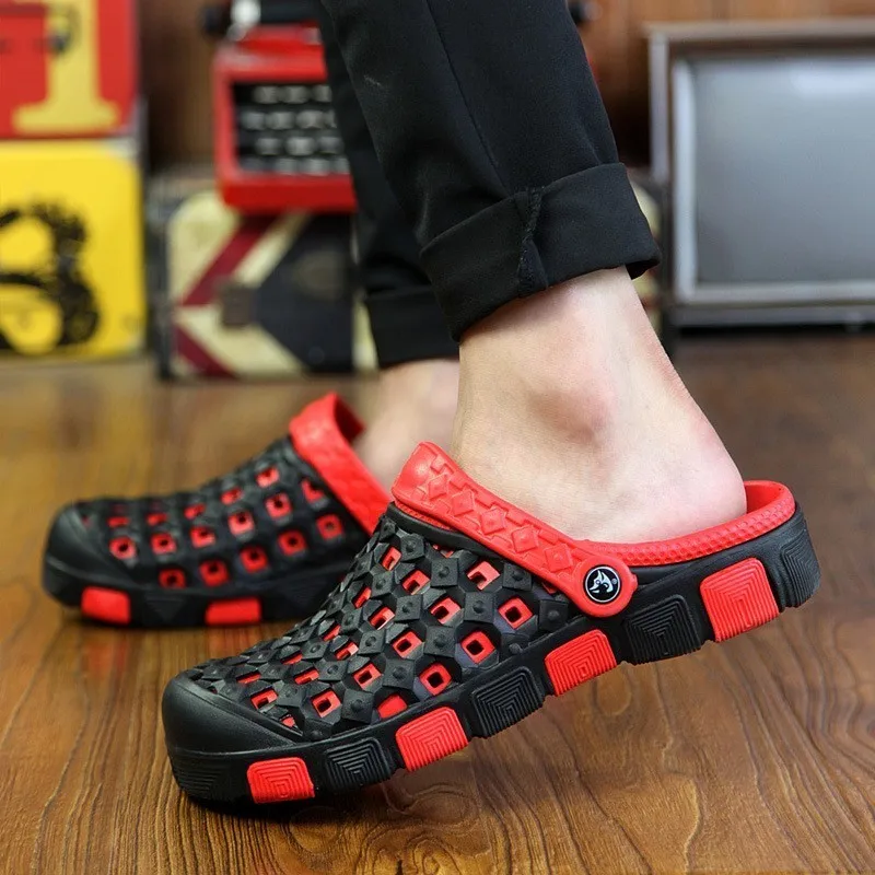 

Summer Men Clogs 2019 Slippers Breathable Mules Beach Garden Shoes For Man Outside Leisure Footwear Lightweight Dropshipping