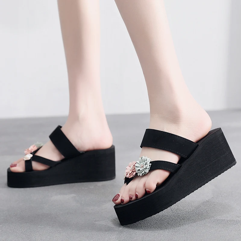 

Shoes Slippers Heels Summer Clogs Woman Pantofle Luxury Slides Platform On A Wedge Rubber Flip Flops High Beach 2021 Designer Ha