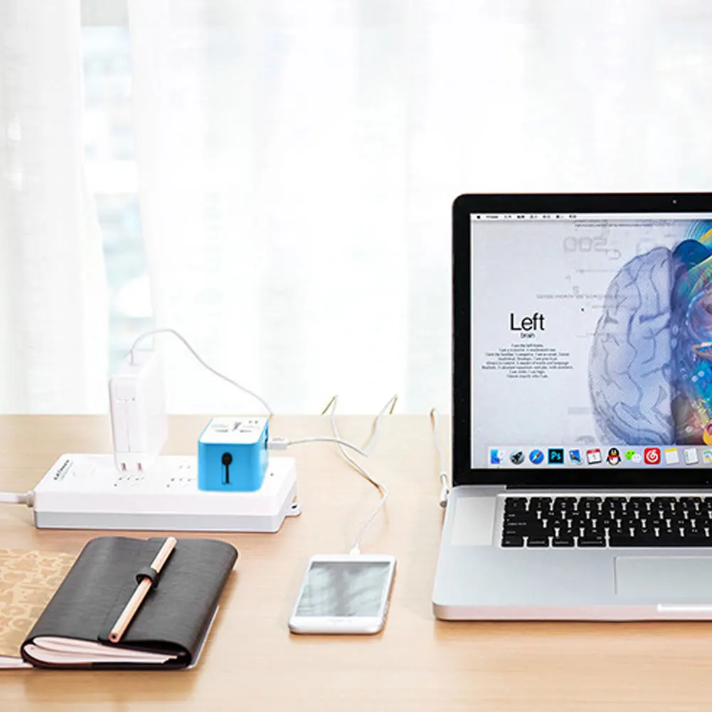 Многофункциональный переходник с двумя usb-портами 100-250 В энергосберегающий