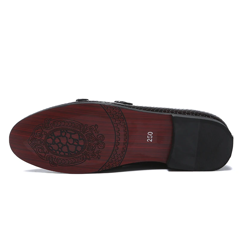 Повседневные Легкие мужские туфли без застежек со змеиным узором мокасин с