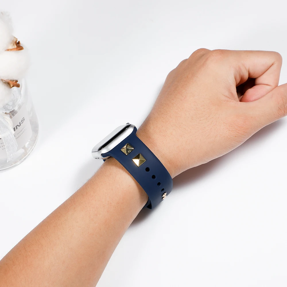 Ремешок силиконовый для apple watch 4 band 44 мм браслет iwatch 42 40 correa 38 с двумя заклепками в