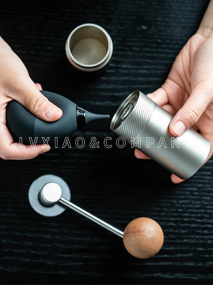 安い シルバーコーヒーメーカーステンレス鋼のコーヒーグラインダーハンドクランクポータブルアジャスタブルグラインダーマニュアルmoedorキッチン用品ED50MD