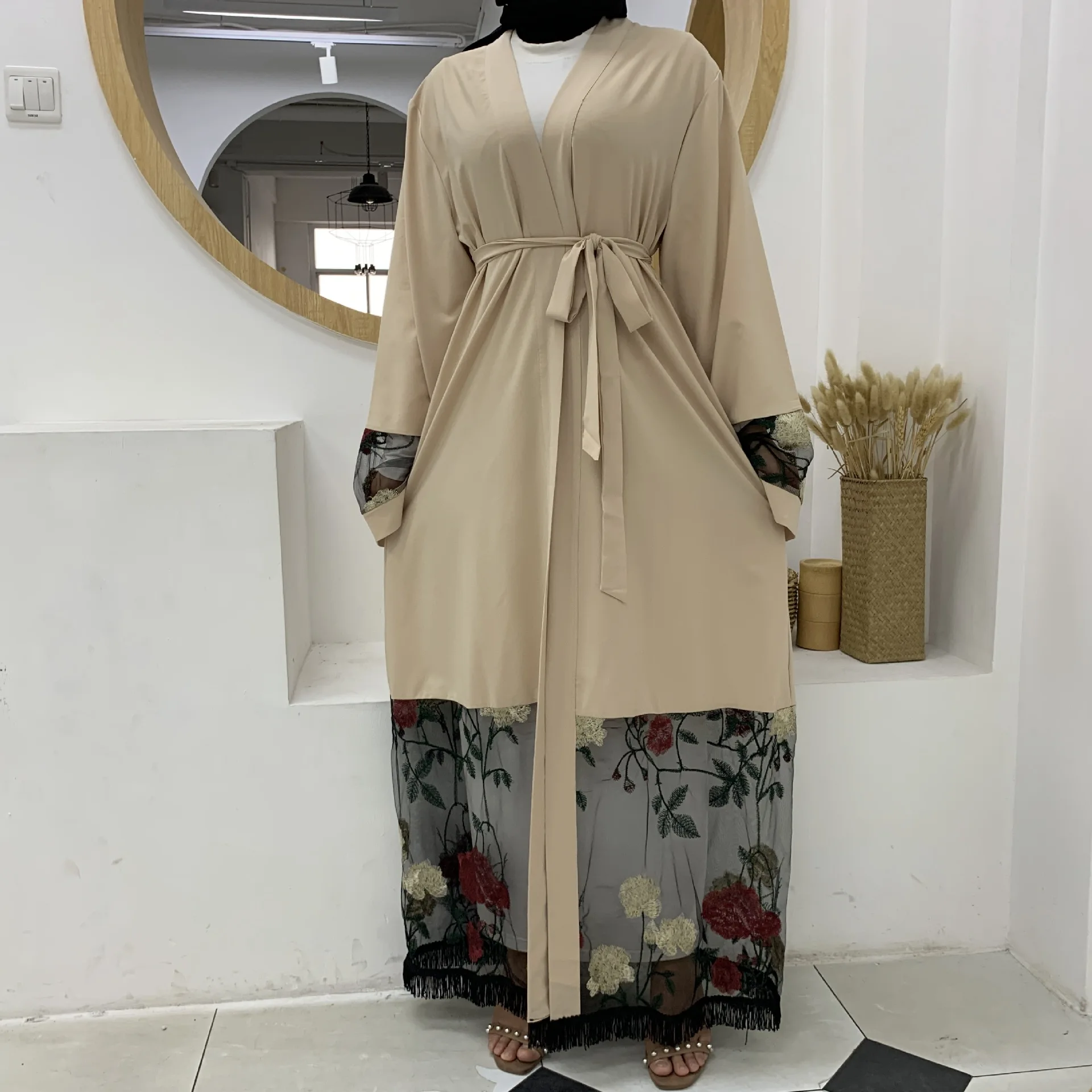 Открытый мусульманский халат abaya s с роскошной вышивкой, Женский халатик, длинный кардиган Abaya мусульманские платья, робы 46