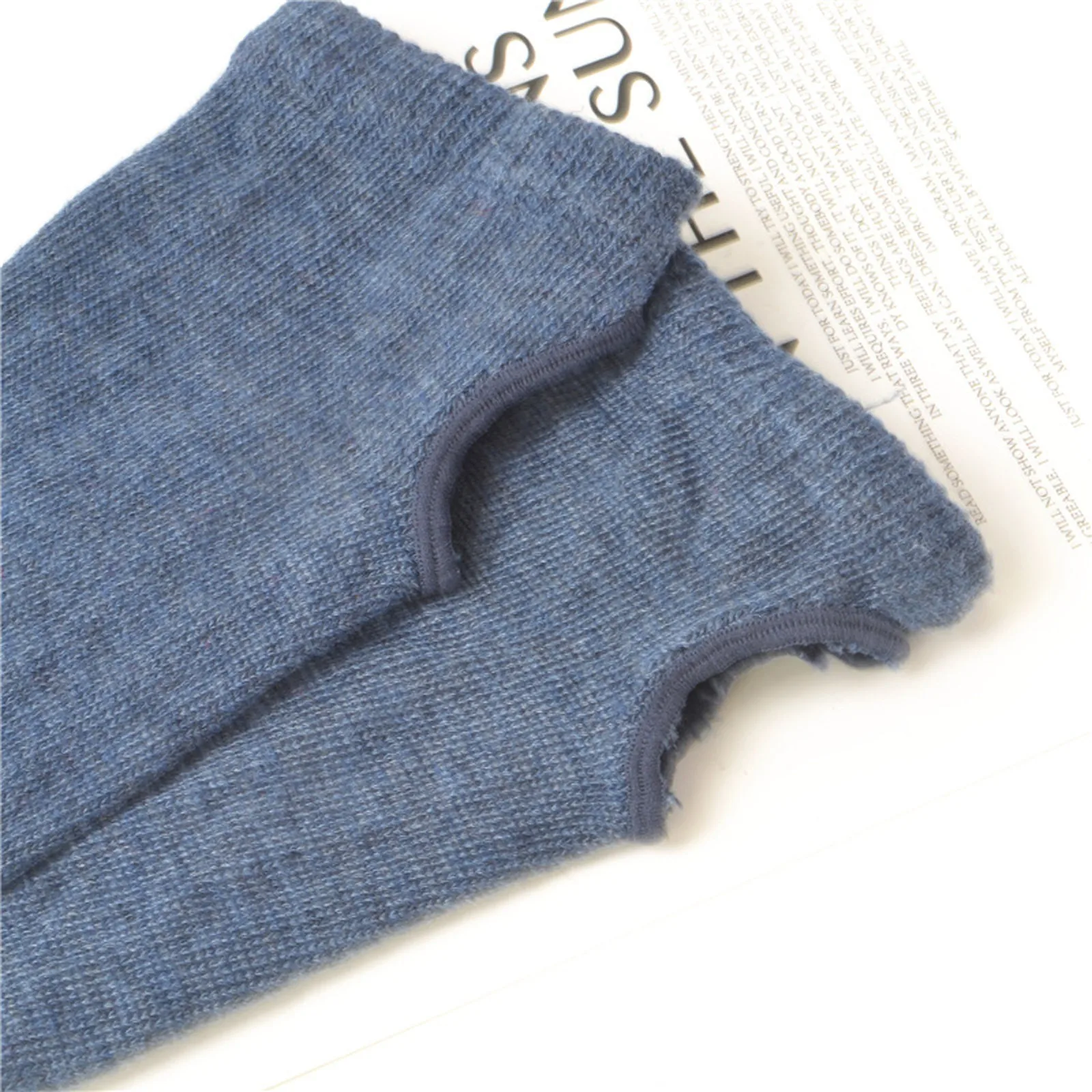 

Winter Fashion New Women Knitted Fingerless Warm Wrist Sleeves Solid Color Elastic Arm Sleeves Half-finger Soft Long Gloves