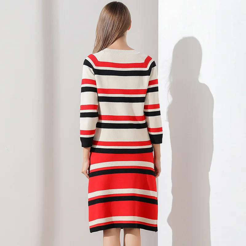 

Woman's Knit SeT TUHAO Fall and Winter Stripe Sweater Two Piece SeT Womans OutfiT Elegant Casual Outerwear T2012