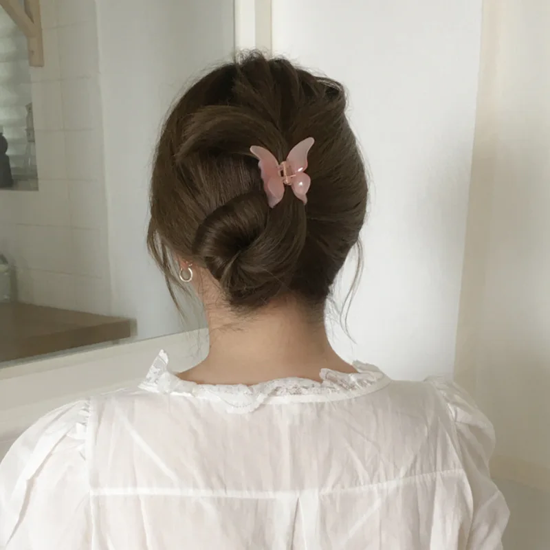 

Acrylic Resin Butterfly Hair Claw For Women Girls Hair Accessories Sweet Fairy Hair Claw Clips Crab Hairpin Simple Hair Clamps