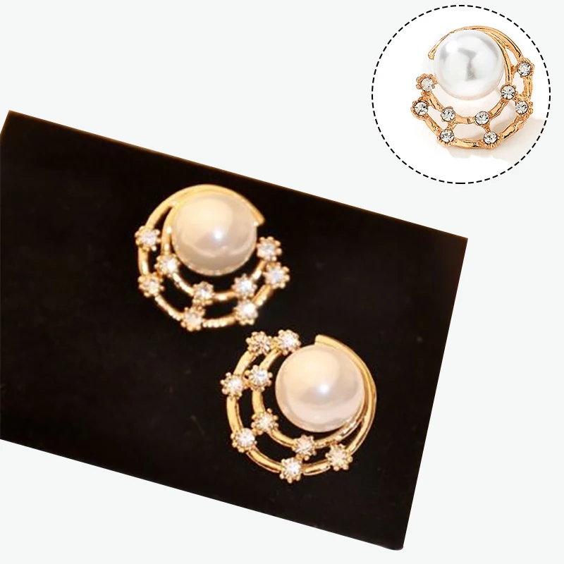 Женские золотые серьги гвоздики блестящие круглые с жемчугом и стразами 1 пара
