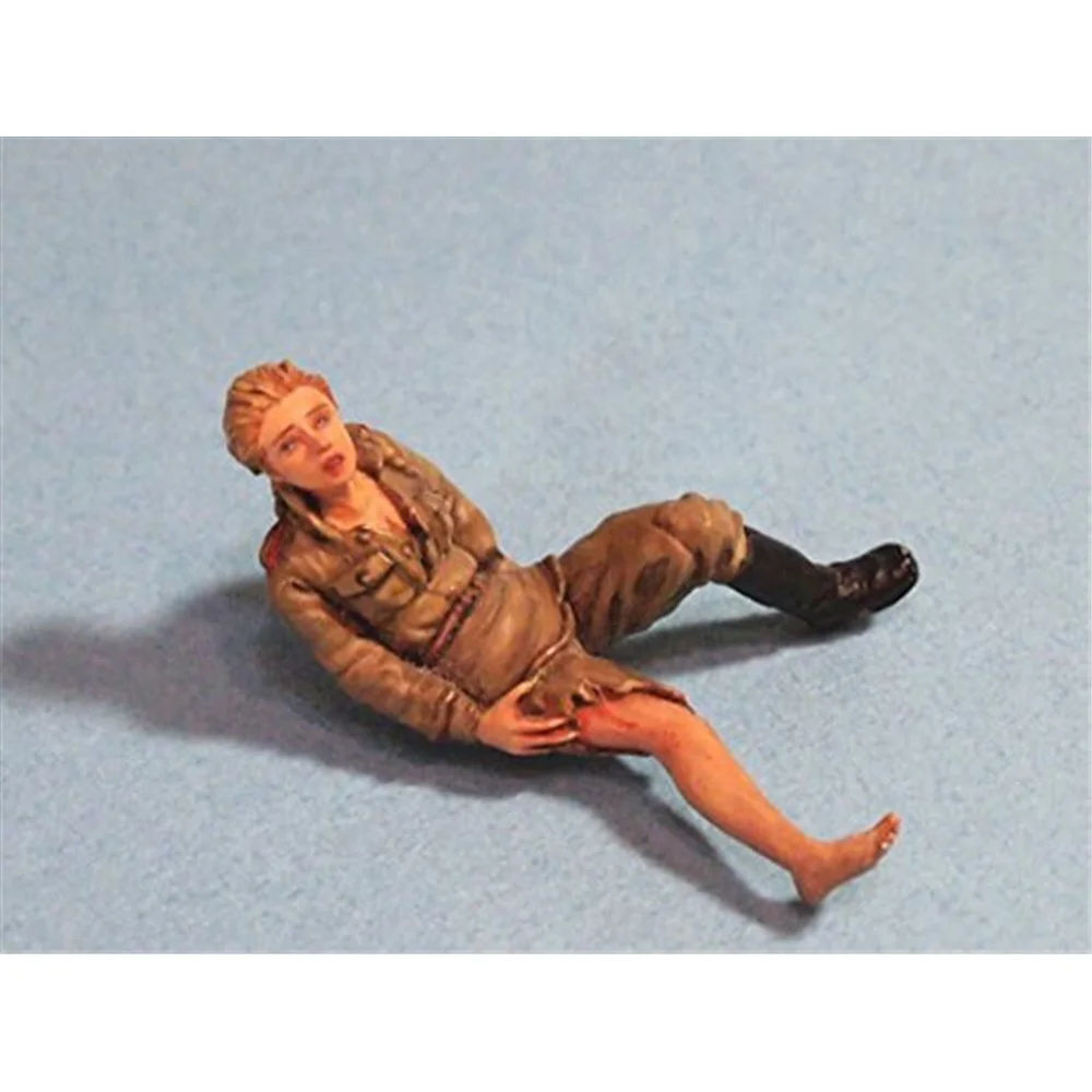 Resin Figure 1/35 Scale Model Kit WWII Wounded Female Soldier GK Assembly Models Colorless Self-Assembled Toy | Игрушки и хобби