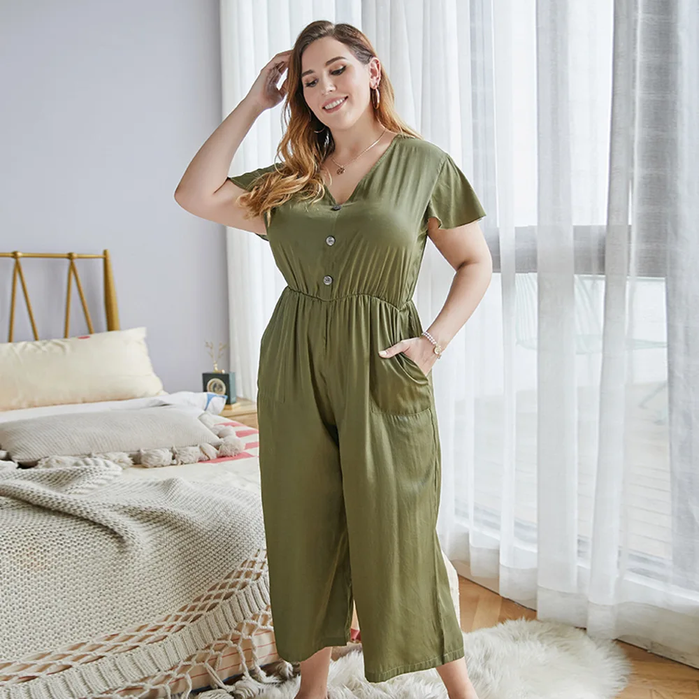 Женский комбинезон с V-образным вырезом на пуговицах | Женская одежда