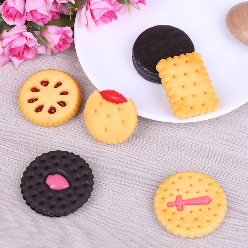 

Random Artificial Simulated Biscuits Food Pretend Play Cute Cookie IY Decorative Craft Scrapbooking Accessories Kitchen Toys
