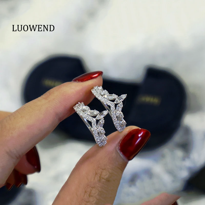 

LUOWEND 100% Real 18K White Gold AU750 Engagement Ring Classic Style Bague Luxury Natural Diamond Ring for Women Wedding