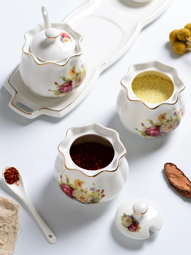 

Creative Seasoning Jar Ceramic Salt and Sugar Pepper Nordic Spice Jar Set with Spoon Rangement Cuisine Kitchen Supplies DG50ST