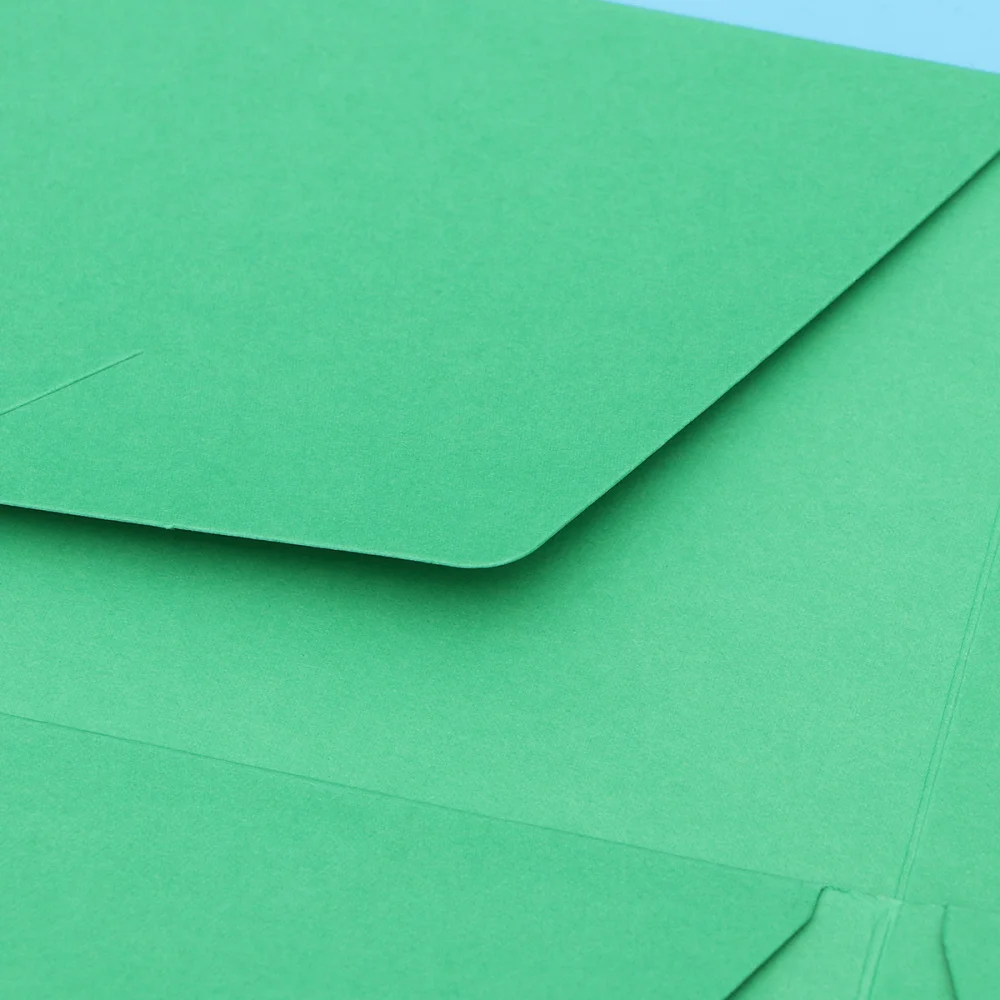 

12Pcs A4 2Pockets Kraft Paper File Folder Brown Holder Document Folder Office Project File Presentation Folder (Red)