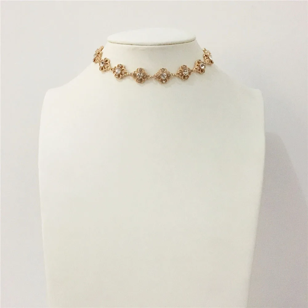 Модное ожерелье чокер золотого цвета с четырьмя листьями клевера и прозрачным