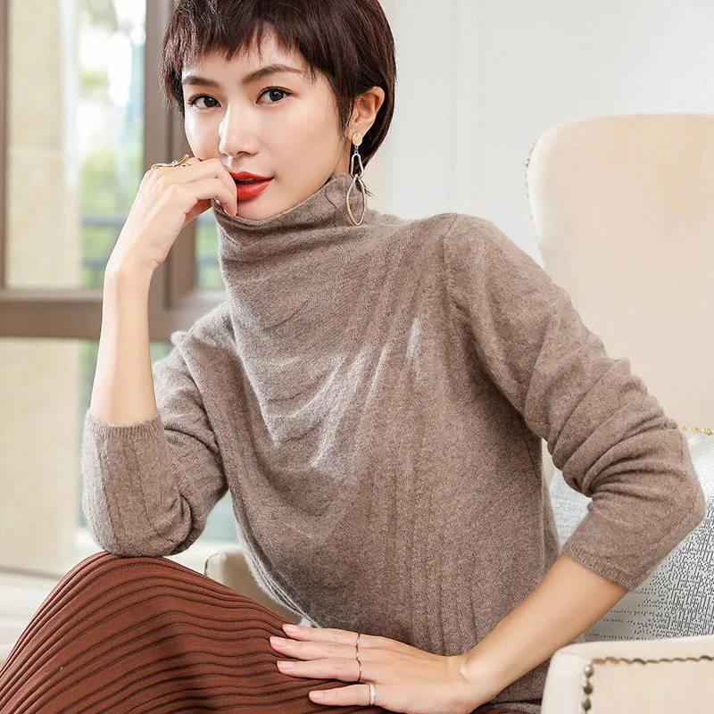 Короткий кашемировый свитер с высоким воротником и воланами Свободный теплый