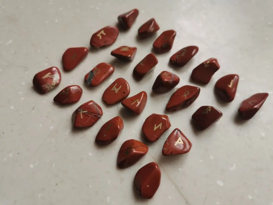 Натуральный Руна камни комплект ювелирных изделий полированный гравированный