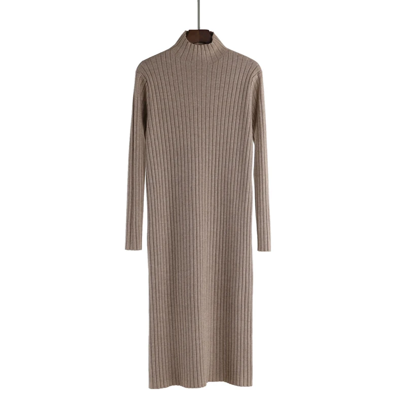 Женское трикотажное платье свитер с высоким воротником и длинным