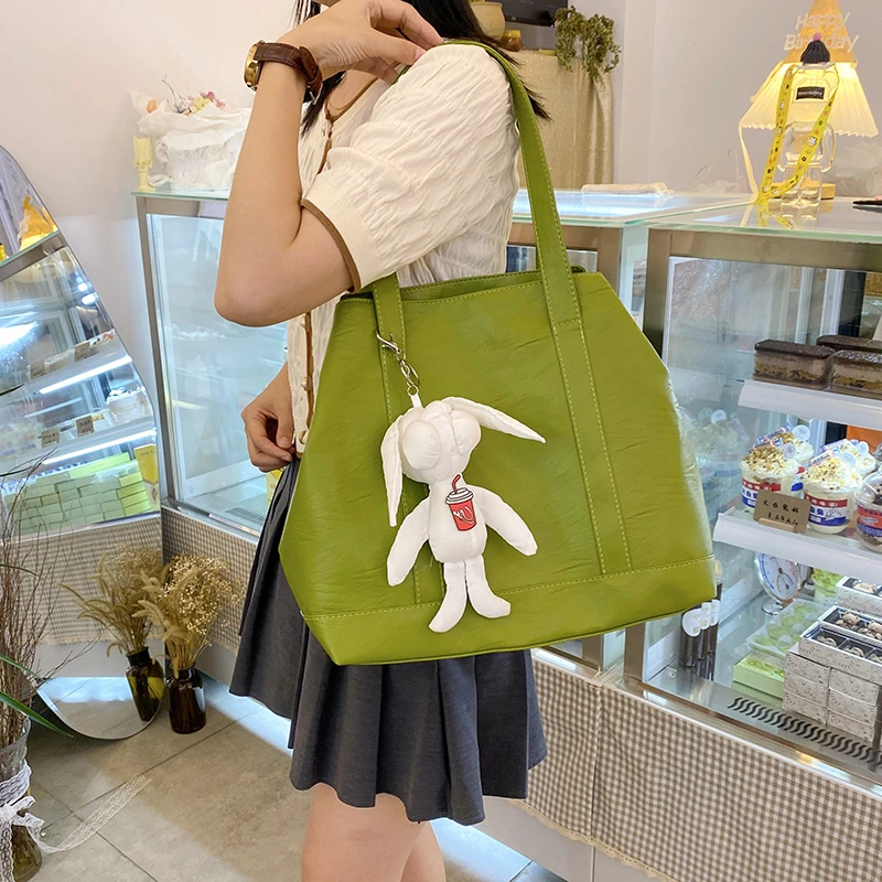 

Women's Shoulder Bag Casual Solid Color Handbag and Purse PU Fashion Shopping Bags Female Designer Doll Rabbit Pendant Tote Bags