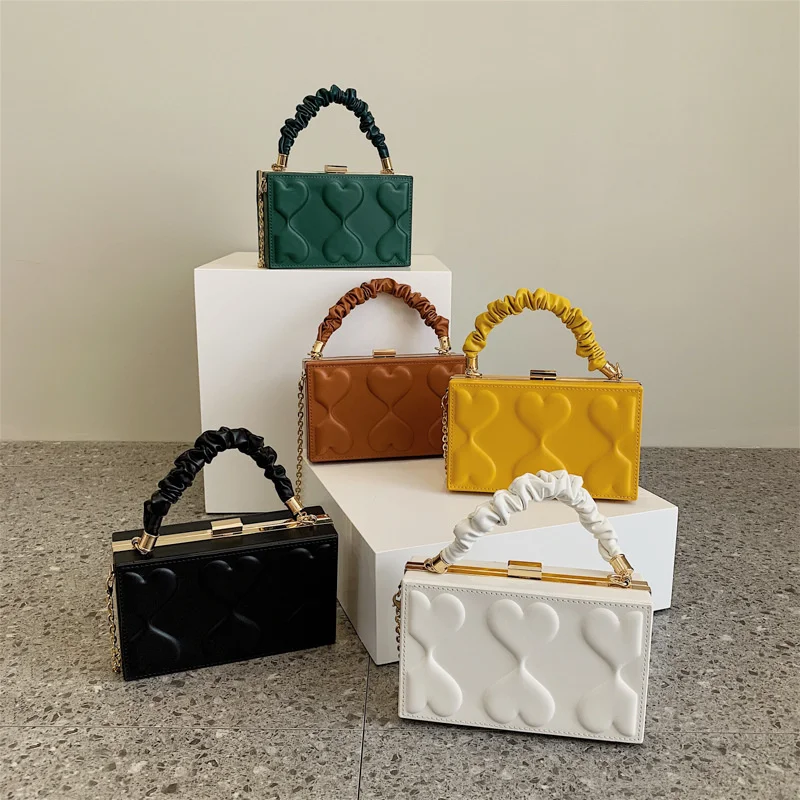 

Versatile fashion small bag women's 2021 autumn new wrinkled portable small square bag chain Single Shoulder Bag
