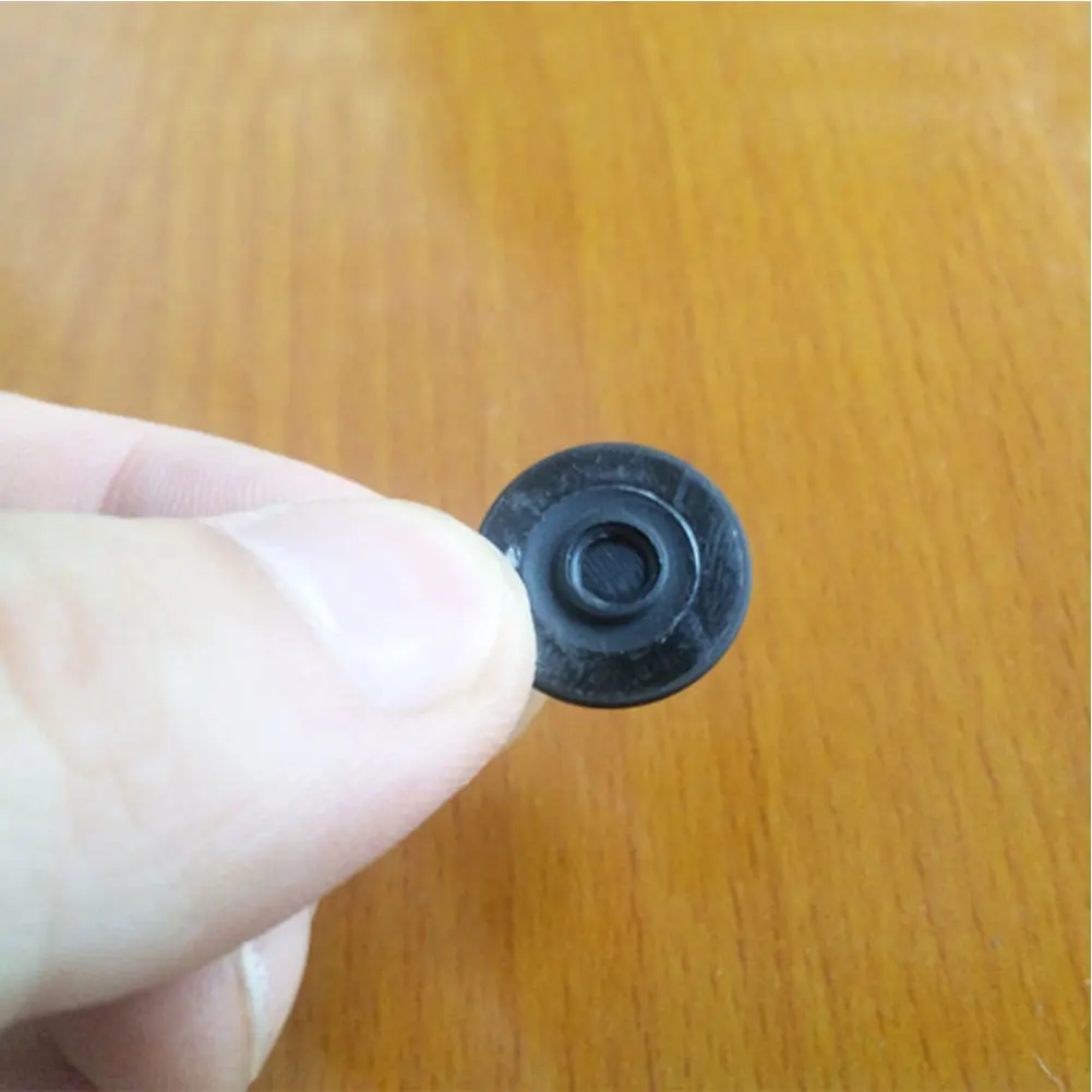 нижняя резиновая подставка