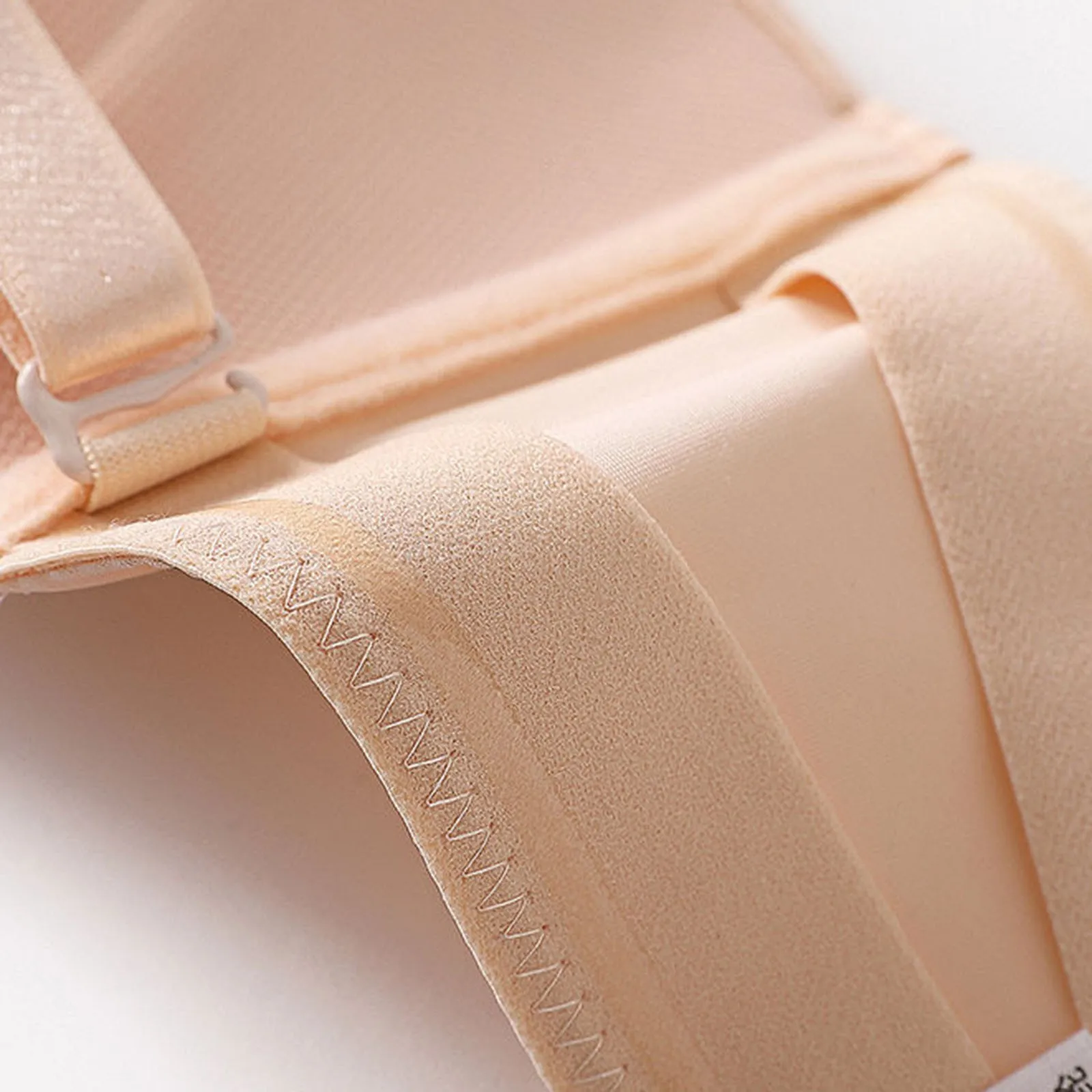 

Sexy underwear bra 2021tops 2PC Strapless Front Buckle Sexy Gathe r up Invisible Anti-Slip Push Up Bra crop top femme