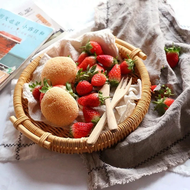 Круглые подносы из ротанга ручной работы с ручками для хранения еды напитков или