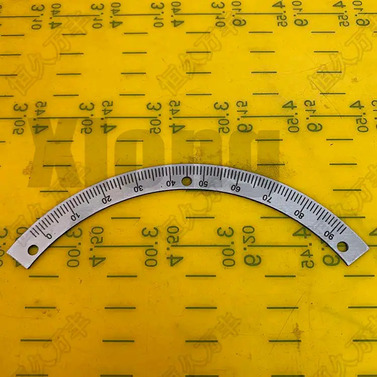 Внешний диаметр: 150 мм 90 градусов против часовой стрелки полукруглый циферблат
