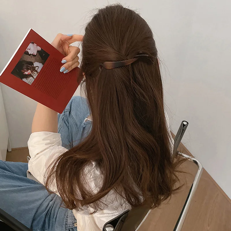 

New Cute Candy Colors Banana Shape Hair Claws Women Girls Sweet Hair Clips Ponytail Holder Hairpins Fashion Hair Accessories