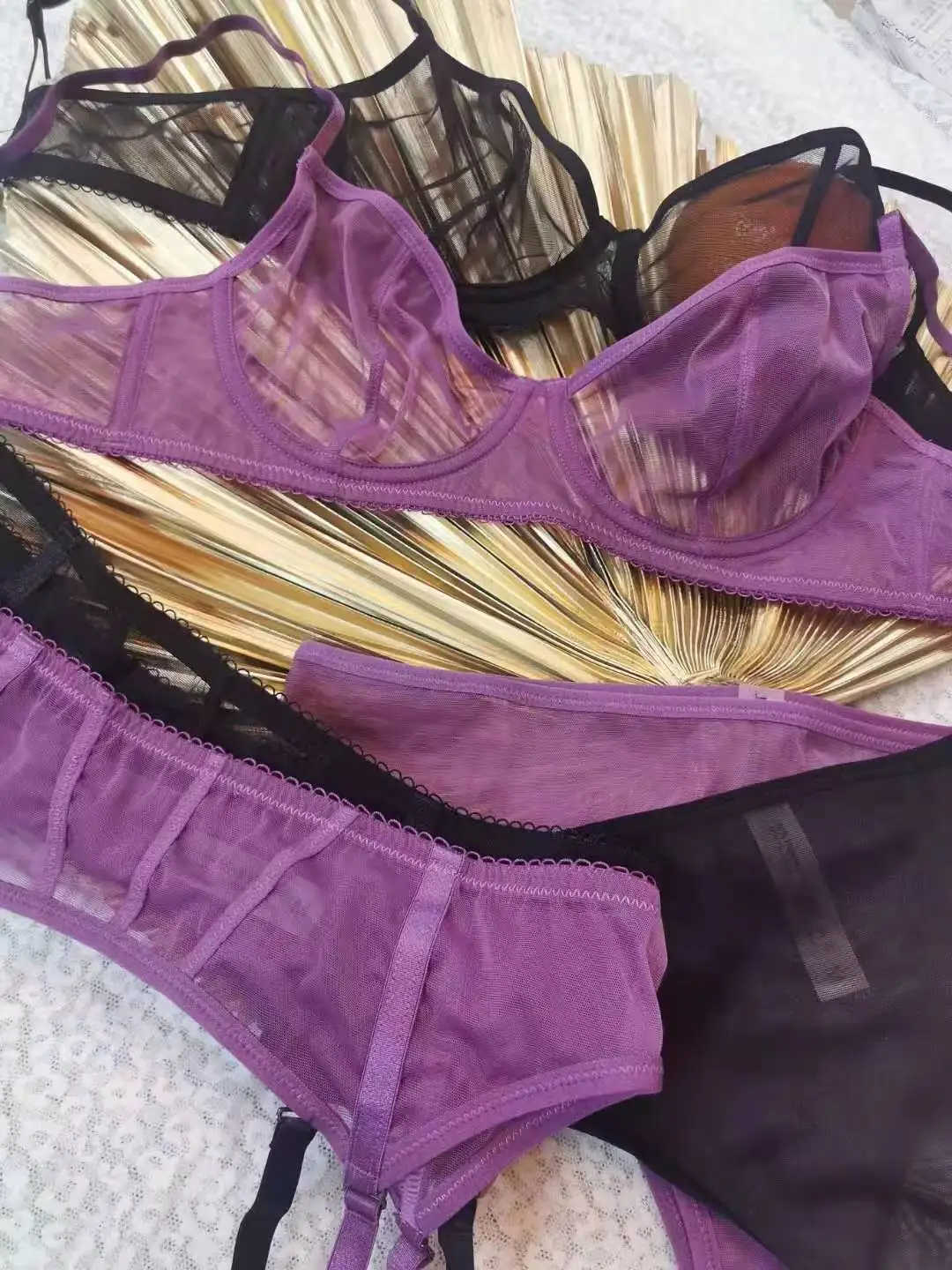 

Пикантное нижнее белье Wriufred, комплект из трех предметов, сетчатый прозрачный бюстгальтер, комплект трусиков, маленькая грудь, собранное ста...