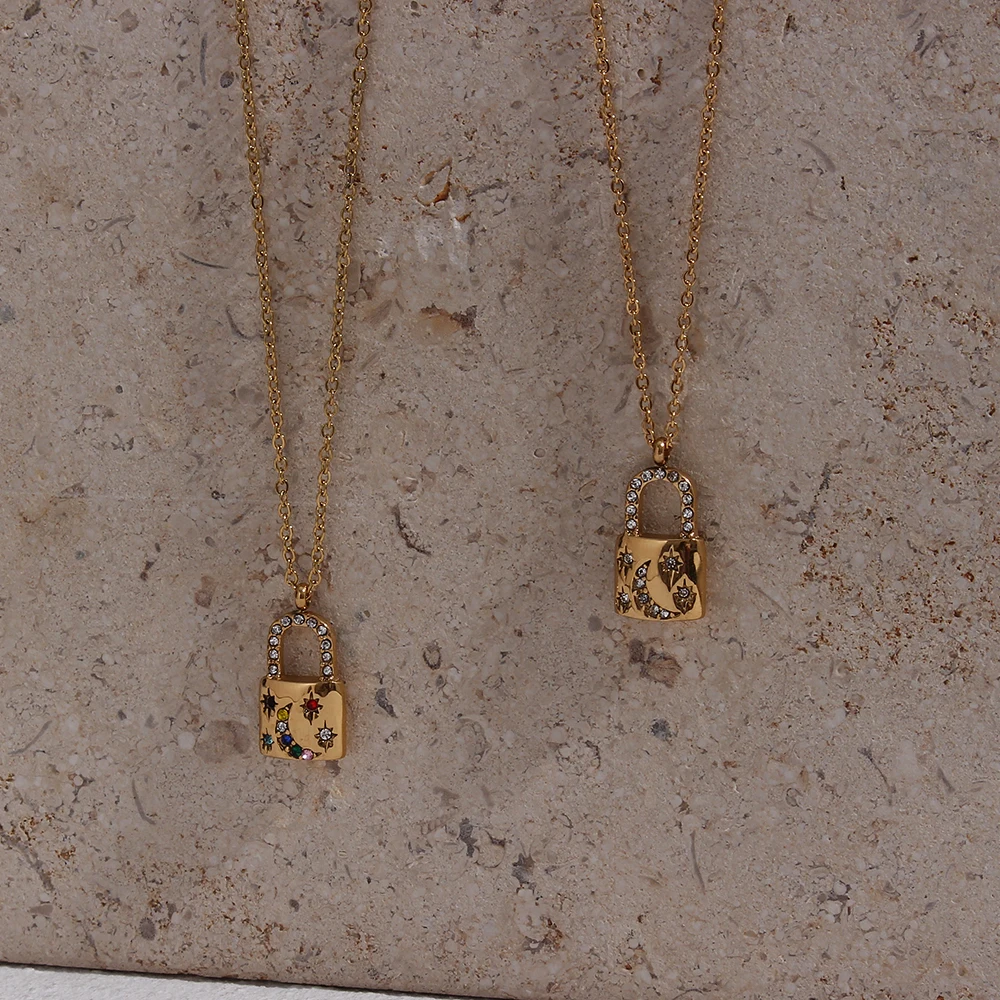 Ожерелье из 18-каратного золота с фианитами и |