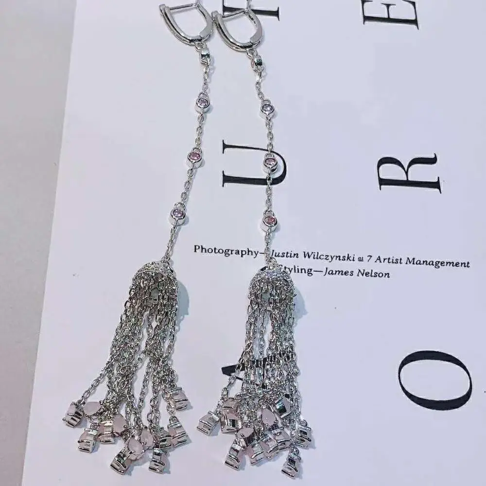 

Women's Long Earrings Simple Hollow Gourd Earrings Geometric Three-dimensional Earrings Source Factory Accessories Wholesale