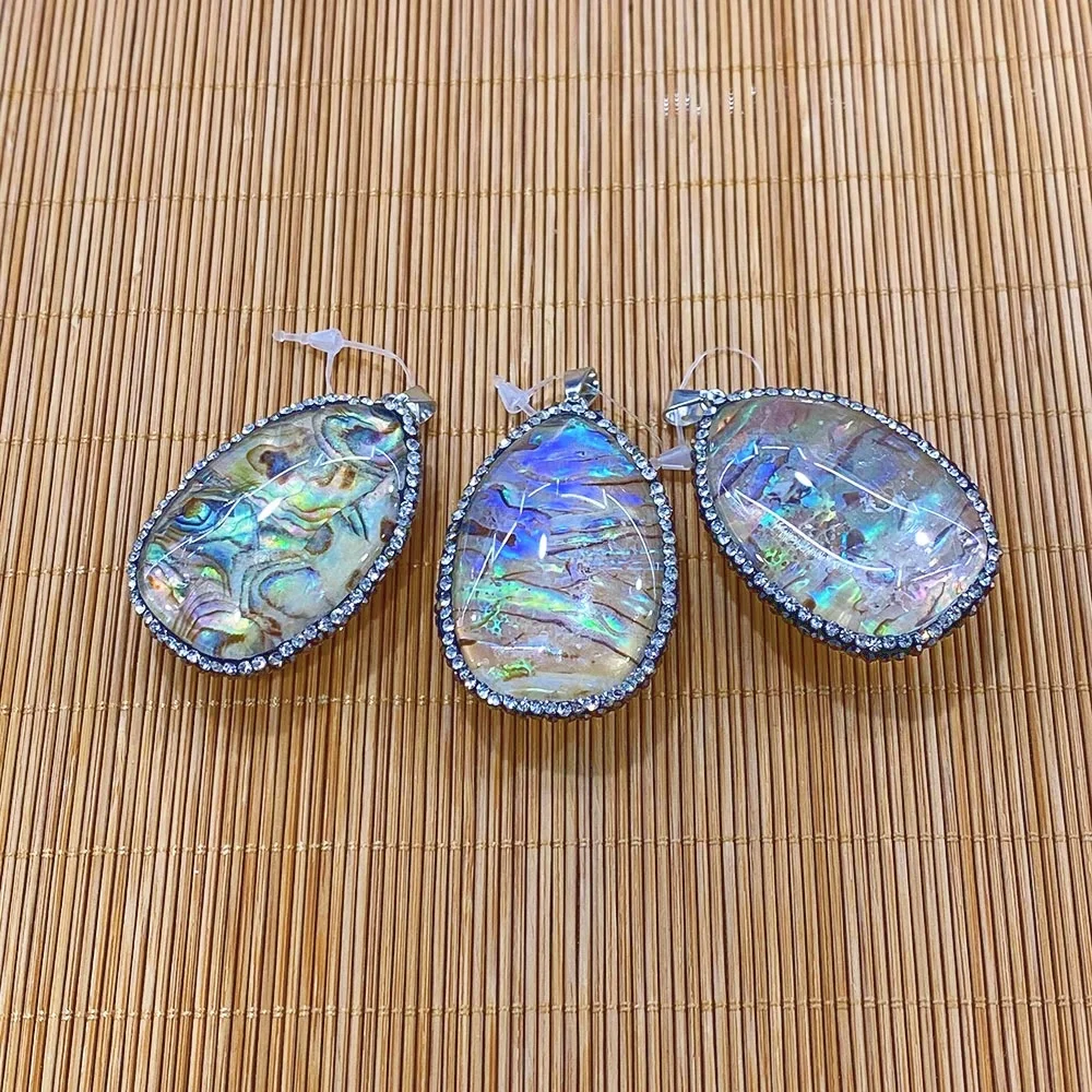 

Vintage Colorful Double Sided Abalone Shell Pendants Charms Random Size Natural Mother Pearl Shell Pendants for Jewelry Making