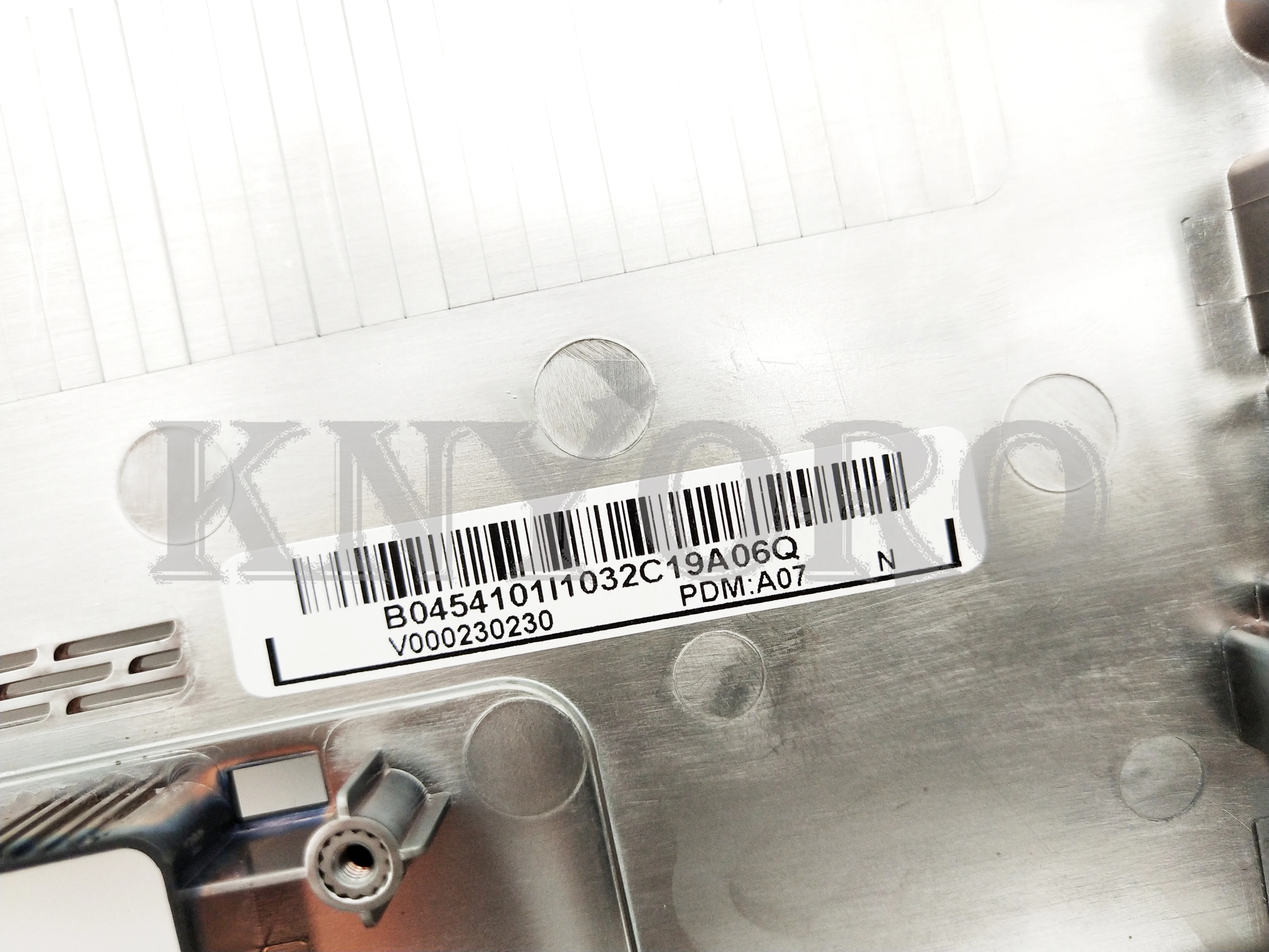 

TOSHIBA V000230230 B045410111032