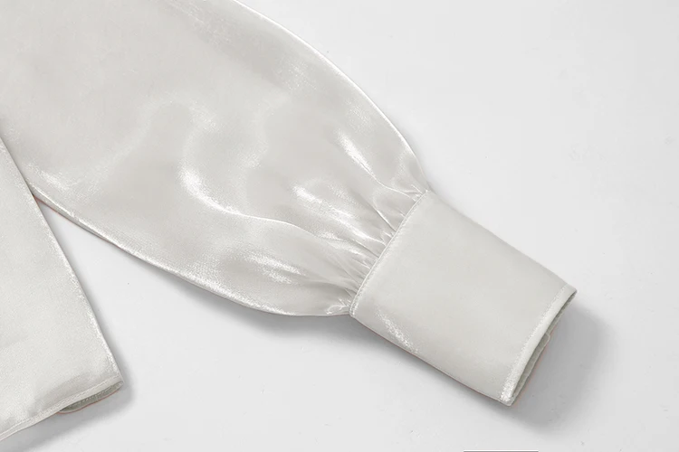 Женский костюм двойка с юбкой модельный из блузки бантом на воротнике и рукавами