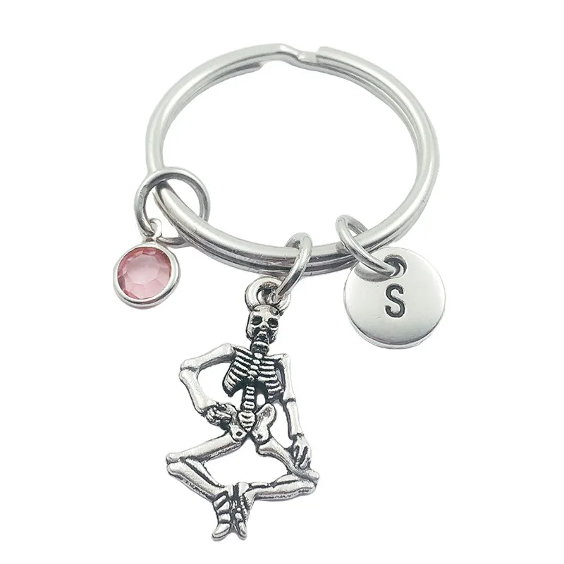 

Skull Skeleton Initial Letter Monogram Birthstone Keychains Keyring Creative Fashion Jewelry Women Gifts Accessories Pendant