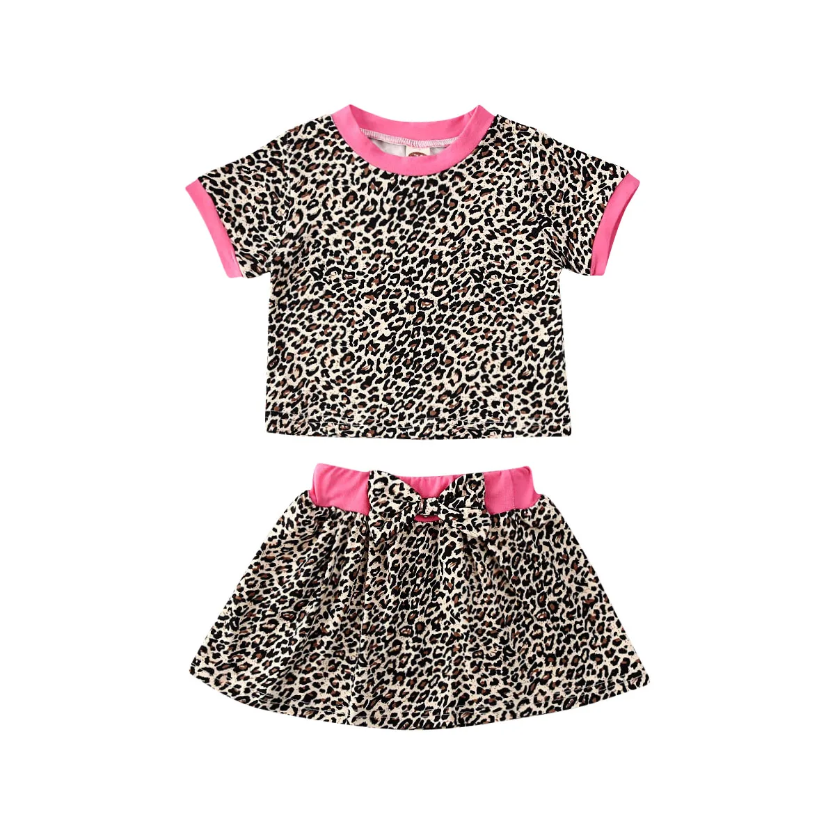 Женский комплект одежды футболка с коротким рукавом и юбка леопардовым