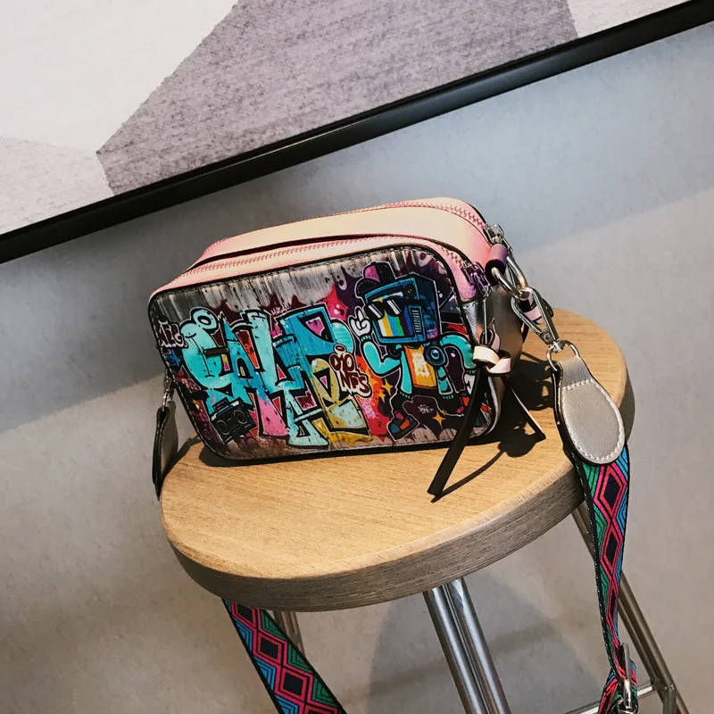 

A sense of nature bag female 2022 new trendy fashion hip-hop personality one-shoulder bungee bag messenger small square bag