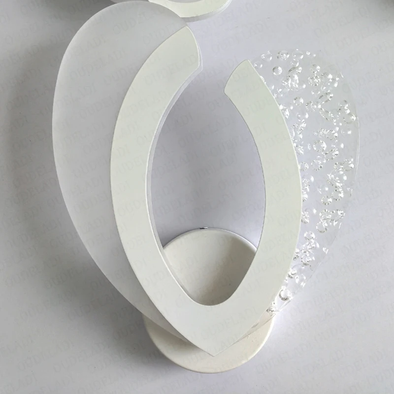 Настенный светильник современный минималистичный акриловый светодиодный для