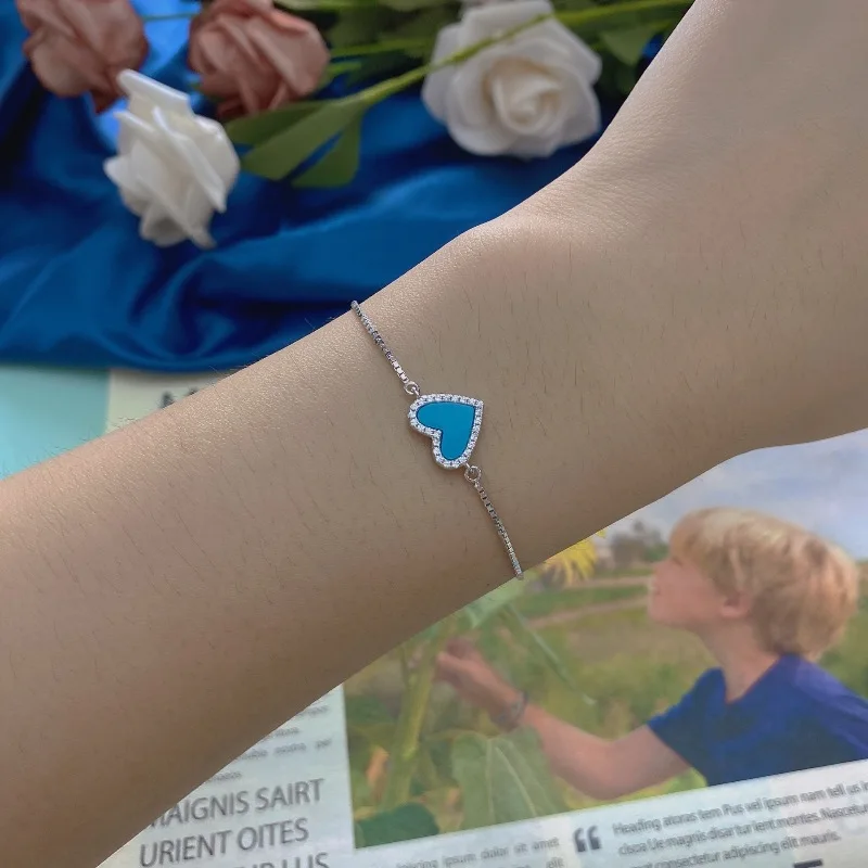 Браслет-цепочка женский из серебра 925 пробы с синим драгоценным камнем |