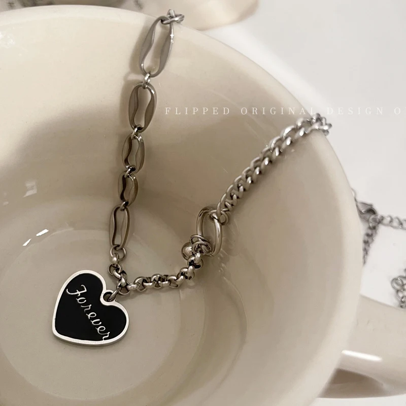 

New Goth Punk Thick Lock Chain Heart Shape Pendant Short Choker Necklace For Women Retro INS Silver Color Metal Necklace Jewelry