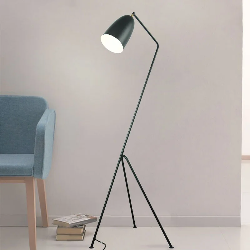 Напольный светильник в скандинавском стиле стоячий для гостиной спальни кофейни
