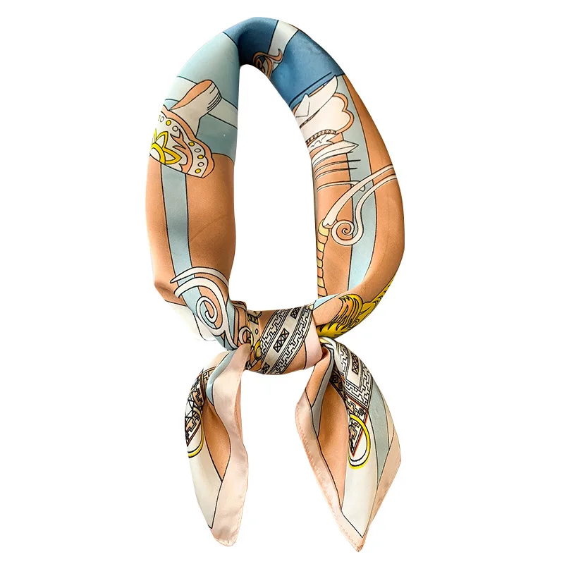 

2020, , , , , , , , 70*